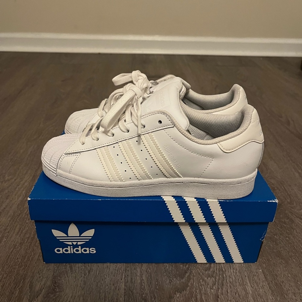 Adidas Superstar Sneakers